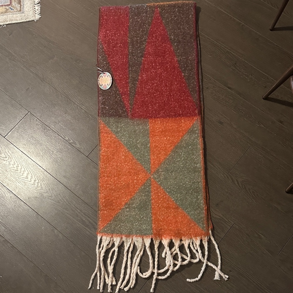 NWT blanket scarf